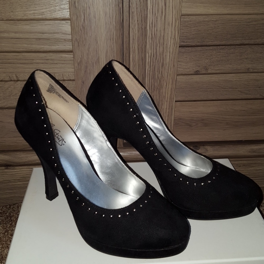 Black dress heels